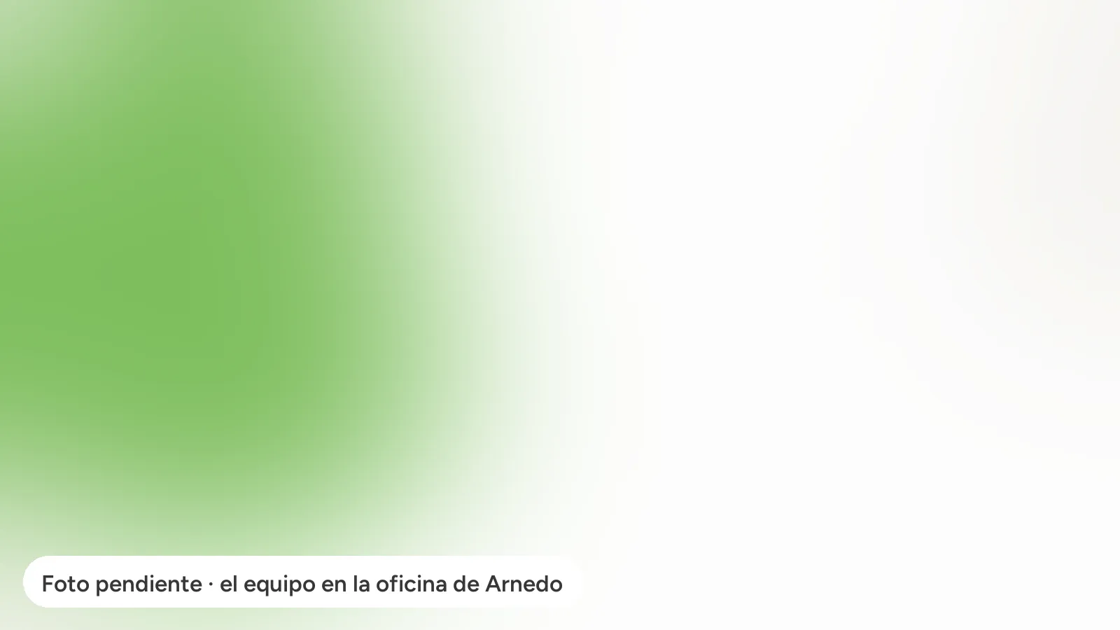 The Ofimar team at work in the Arnedo office